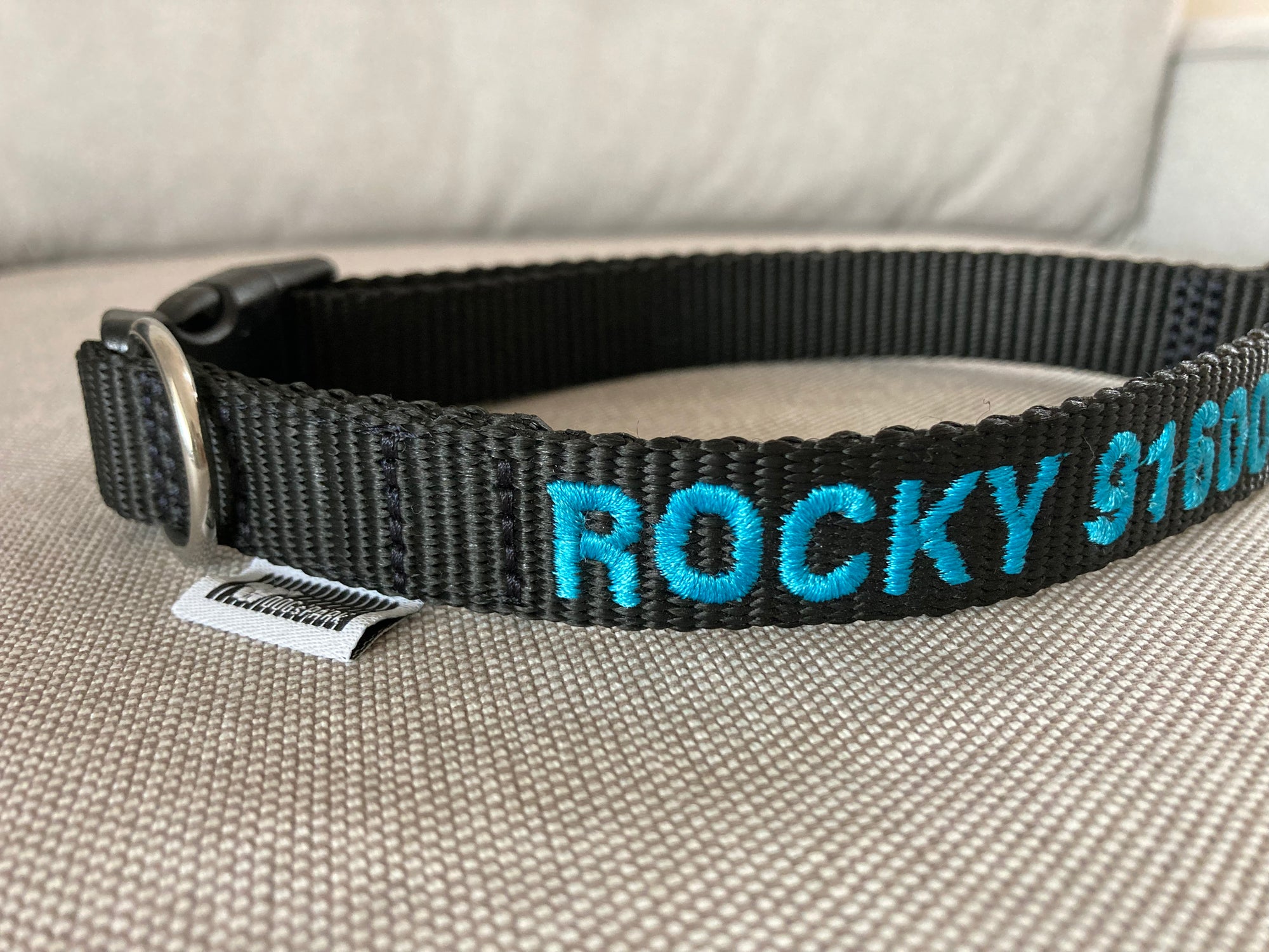 DOGsPARK Custom embroidered BLACK dog collar, 2cm Wide with bright blue Embroidery Letters. Handmade in Portugal